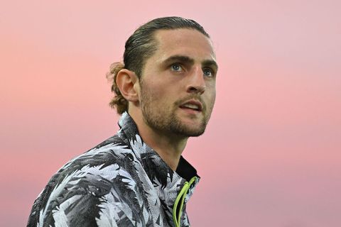 Rabiot extends Juventus contract to end Man United speculation