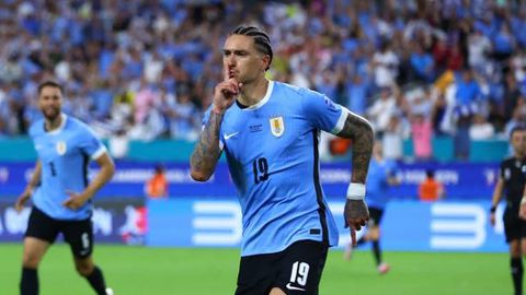 Darwin Nunez extends goal scoring form in a resounding Uruguay win