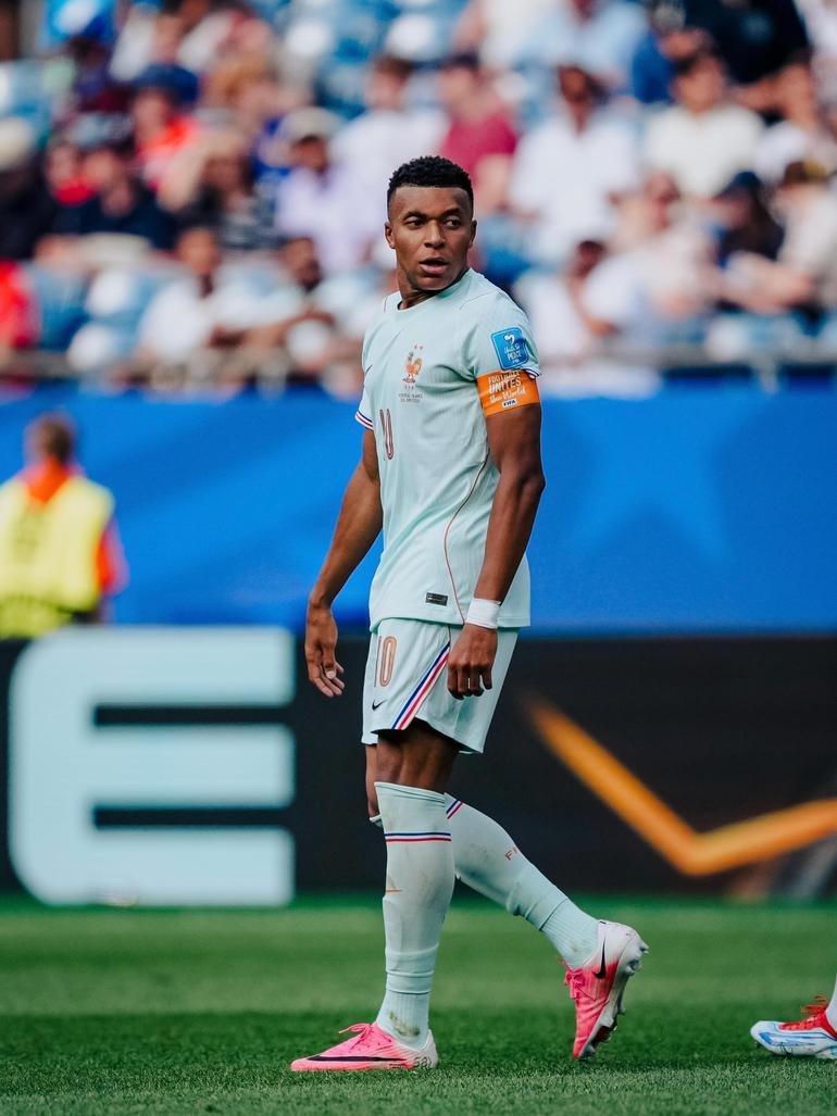 Kylian Mbappe is keeping pace with Lionel Messi at the 2026 FIFA World Cup with 6 G/A.