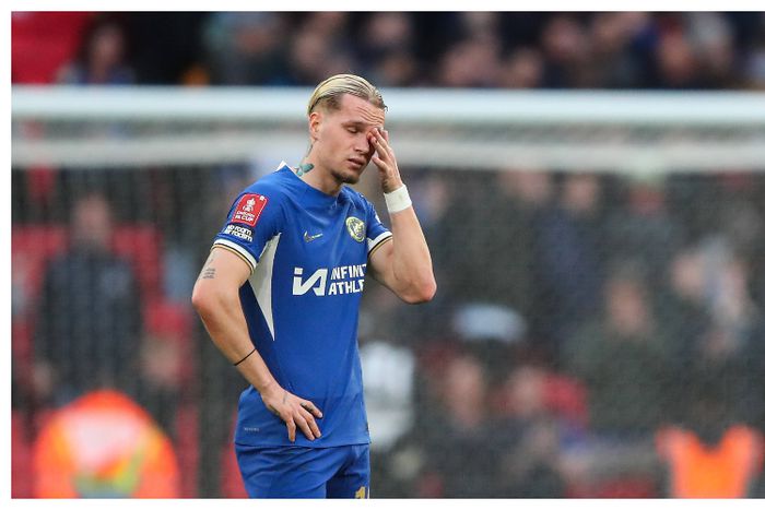 Arsenal star opens up on transfer move