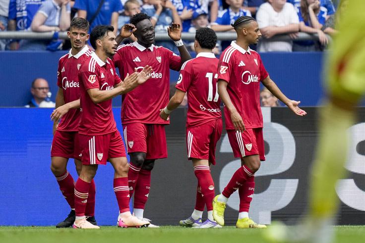 I liked them — Sevilla coach speaks positively about Iheanacho and Adams