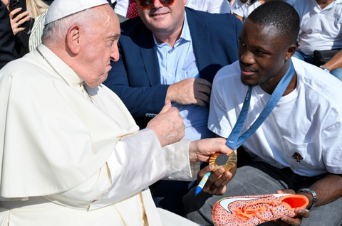 A prayer for my mother: Letsile Tebogo asks for blessings, presents Olympic-winning spikes to Pope Francis in Rome