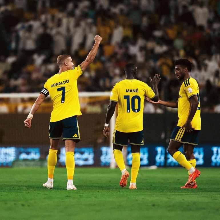 Ronaldo and Mane after the game.