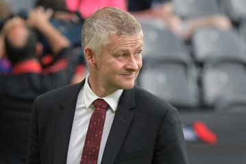 Solskjaer accepts trophy pressure after transfer backing