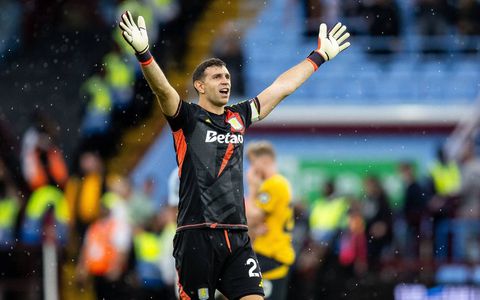 Argentina goalkeeper to serve two-match ban for 'offensive behaviour'