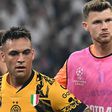 Josep Martinez alongside Inter captain Lautaro | Imago