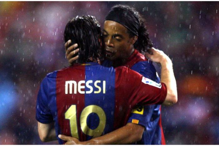 The Brutal Reason Ronaldinho Failed to Chase Ronaldo and Messi's Throne.