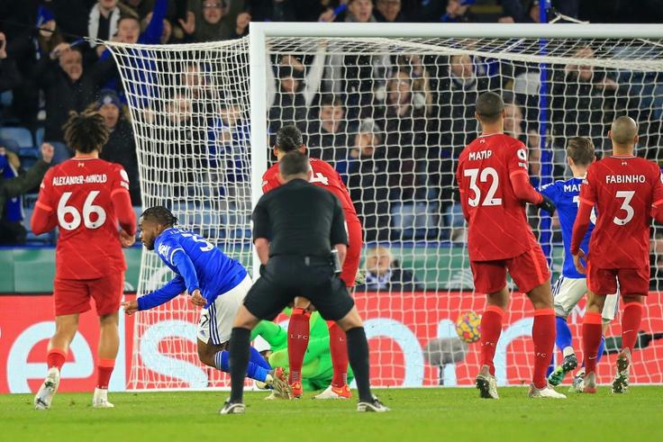 Liverpool stunned as Lookman lifts Leicester