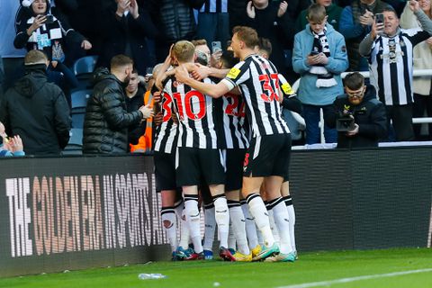 Newcastle players celebrating || Imago
