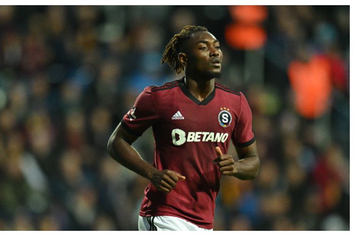 Olatunji looking forward to facing Leverkusen