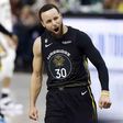 Curry scores 39, leads Warriors to comeback win over Pelicans