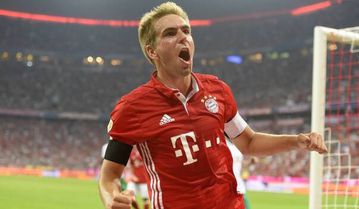 Ex-Bayern Munich Captain Philipp Lahm predicts the downfall of the Bavarians in Bundesliga title race