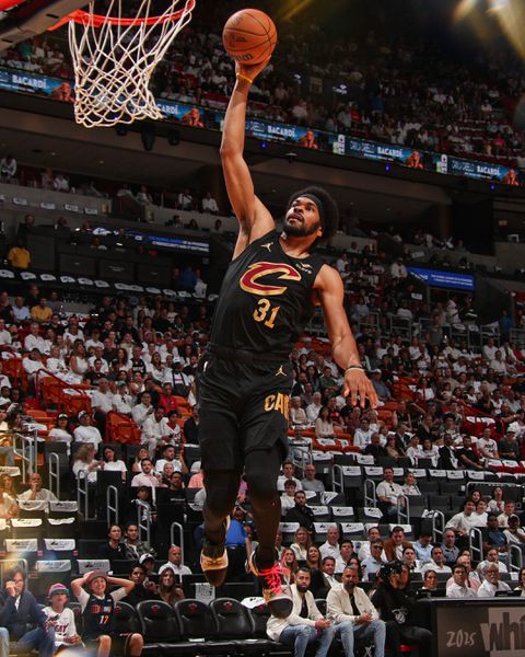 In Game 4 of the NBA Playoffs, the Cavaliers complete a sweep against the Heat, and the Warriors take a 3-1 lead against the Rockets.