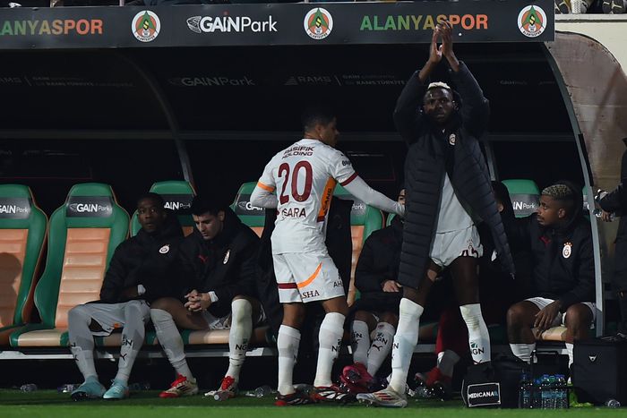 Gabriel Sara and Victor Osimhen of Galatasaray during the Turkish Super League match between Alanyaspor and Galatasaray at GAIN Park Stadium on March 9, 2025 in Alanya, Turkey. (Photo by Seskimphoto )