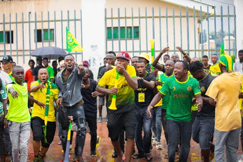 Tanzania confirm death of a fan after stadium stampede during Yanga’s Confederation's cup final against USM Alger
