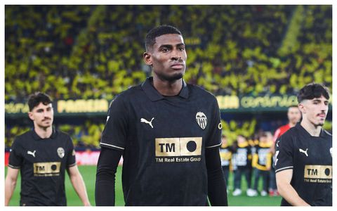 Arsenal agree terms with Valencia defender, but clubs yet to reach agreement