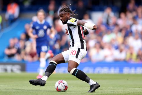 Allan Saint-Maximin in action for Newcastle