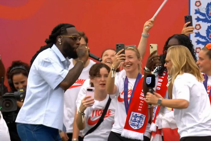 Nigerian Afrobeats star Burna Boy shocks England coach Sarina Wiegman as he performs at the Euro 2025 celebration for Lionesses.