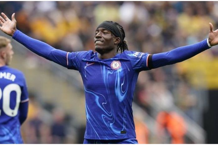 Chelsea's Noni Madueke set to dump Nigeria for England.