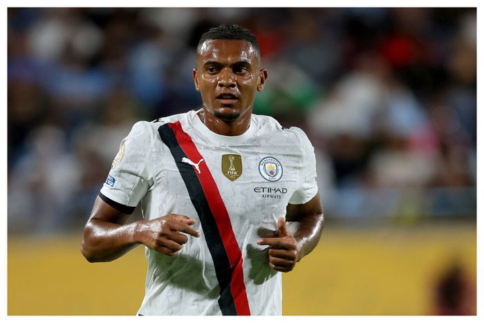 AC Milan make move to hijack Akanji deal