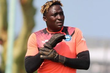 Ian Otieno sends Harambee Stars coach ‘come pick me’ message with brilliant show in South Africa