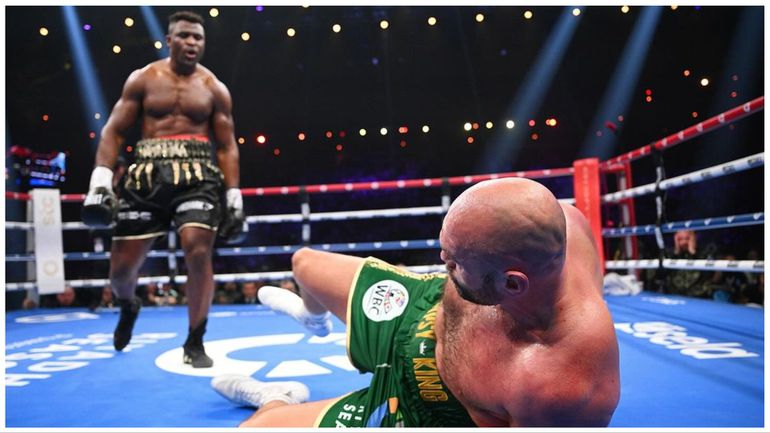 Tyson Fury defeated Francis Ngannou by split decision in Saudi Arabia. X/Bleacher report