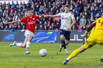 PSV annihilate Ajax to keep former champions bottom of Eredivisie
