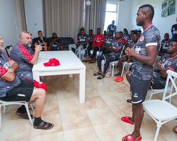 Kocha Benchikha afanya kikao na wachezaji Simba SC