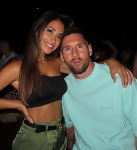 Lionel Messi and his wife || Instagram