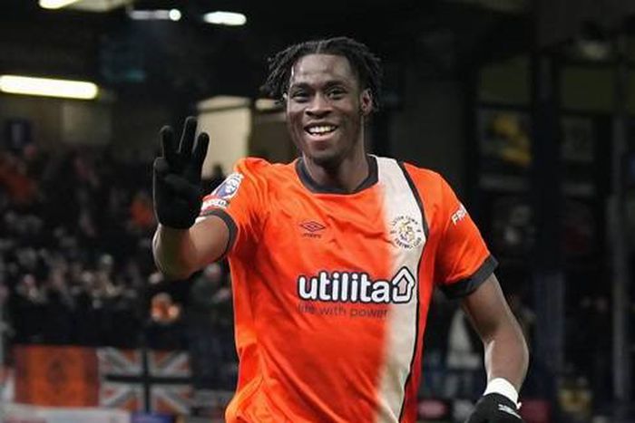 Elijah Adebayor scored a hat-trick for Luton against Brighton | Imago