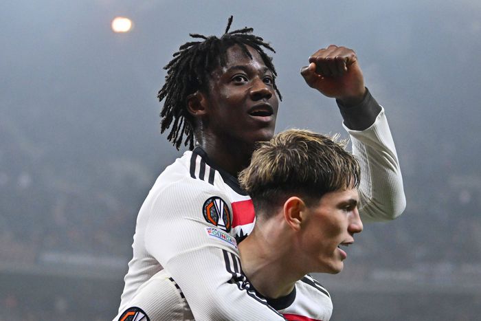 Kobbie Mainoo and Alejandro Garnacho clebrate against FCSB | Imago