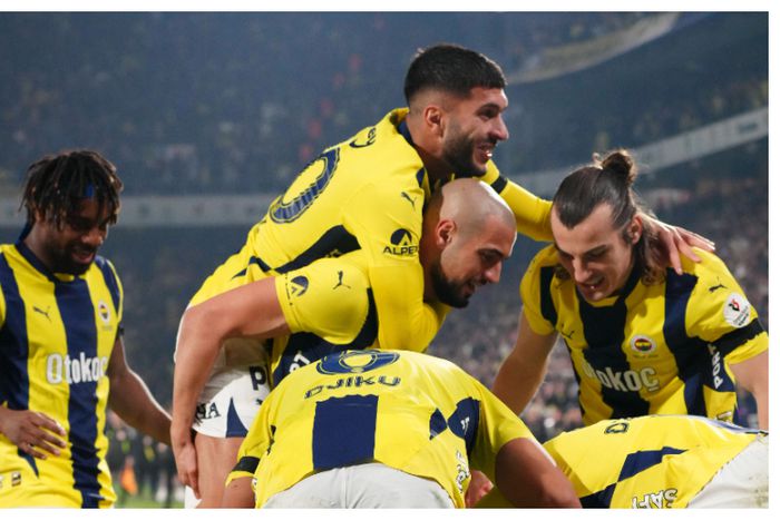 Mourinho’s Fenerbahce narrowly escape Europa League elimination