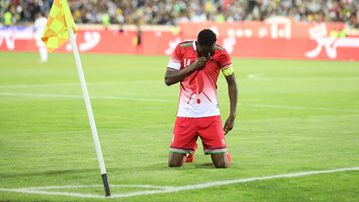 ‘Sijafurahia aise!’ Olunga cools down agitated fan after Harambee Stars capitulation against Iran