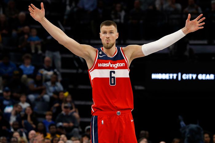 Kristaps Porzingis, Wizards in talks over contract extension