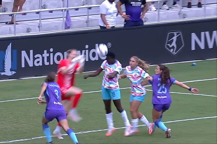 19-year-old Super Falcons star Chiamaka Okwuchukwu scores 1st goal for San Diego Wave in 2-1 loss to Orlando Pride.