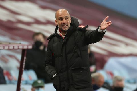 Guardiola expects Man Utd to keep City waiting for Premier League title