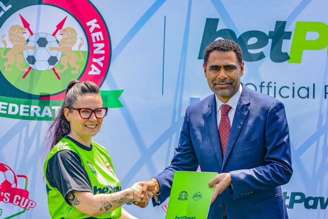 FKF President Hussein Mohammed  leads the unveiling of bonus schemes for FKF Women's Cup on Tuesday, April 29.