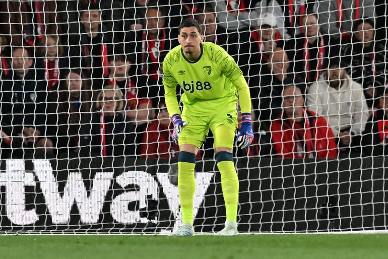 Djordie Petrovic Bournemouth goalkeeper || imago