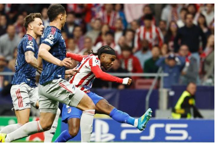 You need to do better — Ademola Lookman criticised after big miss against Arsenal