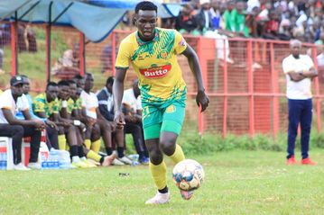 Hillary Onek commits to BUL FC with a new contract extension