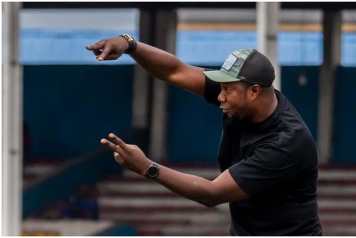 Enyimba's new boss, Yemi Daniel in action in the NPFL.