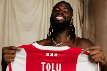 Tolu Arokodare signs for Ajax || X