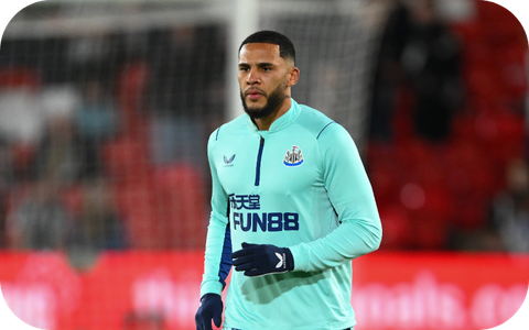 Newcastle owners give defender Lascelles their backing after partaking in a street fight