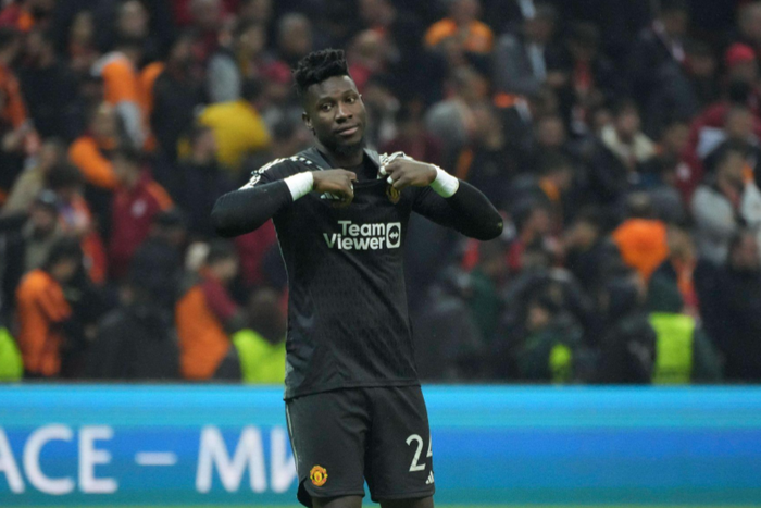 Andre Onana dejected after draw against Galatasaray || Image credit: Imago