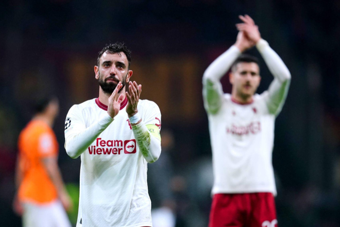 Bruno Fernandes dejected after Manchester United's draw at Galatasaray || Image credit: Imago