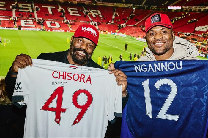 After meeting at Old Trafford, Derek Chisora wants to fight Francis Ngannou in Africa.