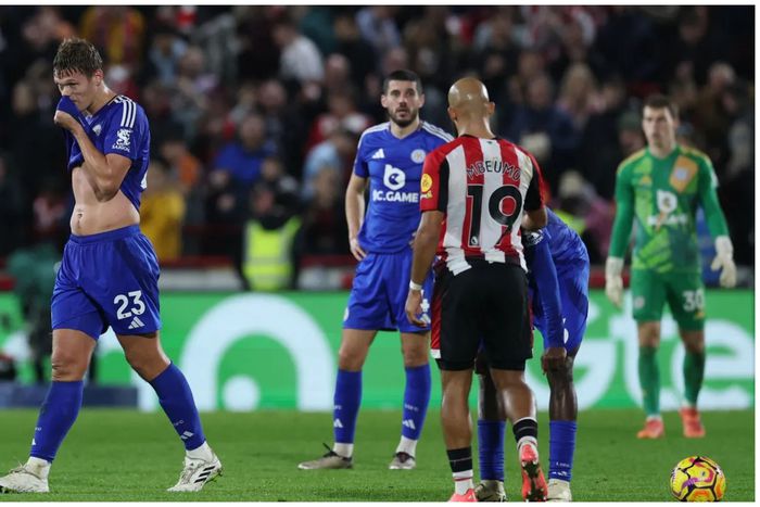 Leicester City fall to Brentford in front of new manager Ruud van Nistelrooy.