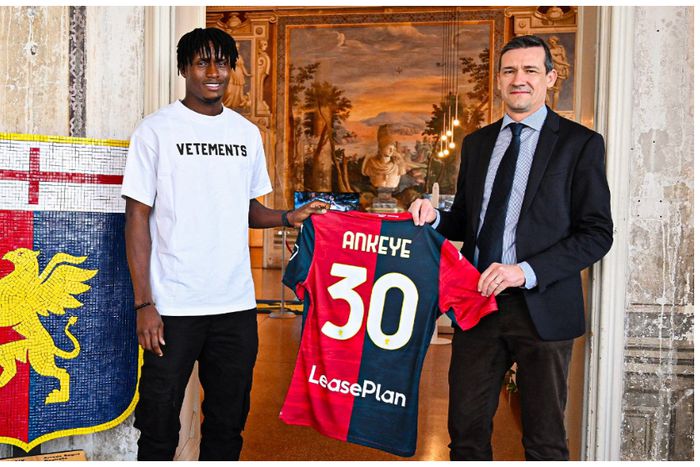 David Ankeye lands in the Serie A at Genoa.