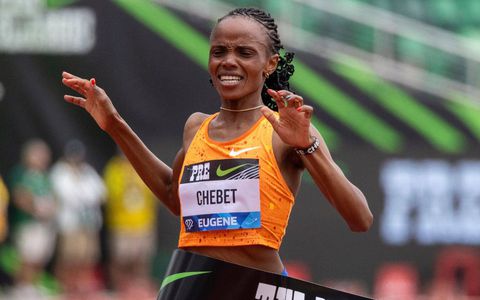 Beatrice Chebet world records