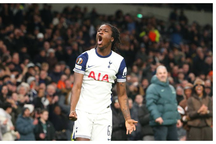 Tottenham legend hails Damola Ajayi